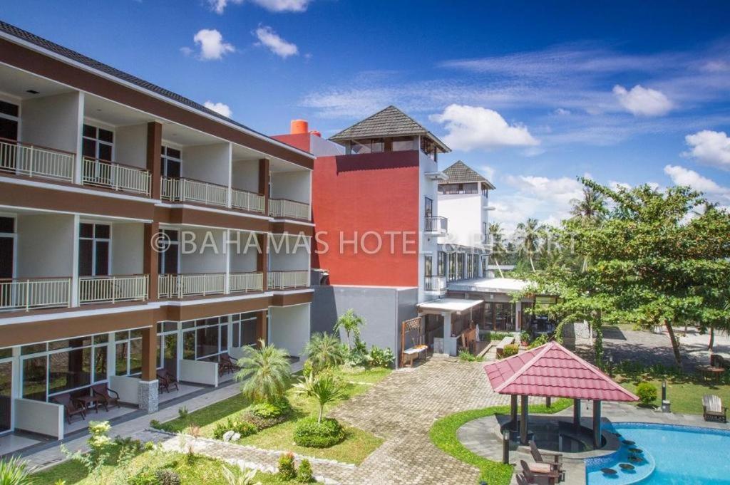 Bahamas Hotel & Resort Tanjung Pandan Dış mekan fotoğraf