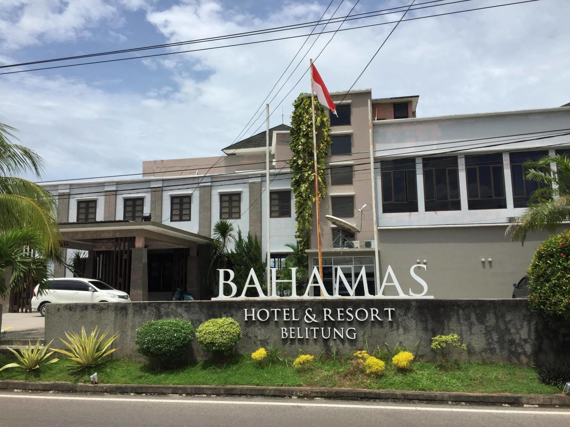 Bahamas Hotel & Resort Tanjung Pandan Dış mekan fotoğraf